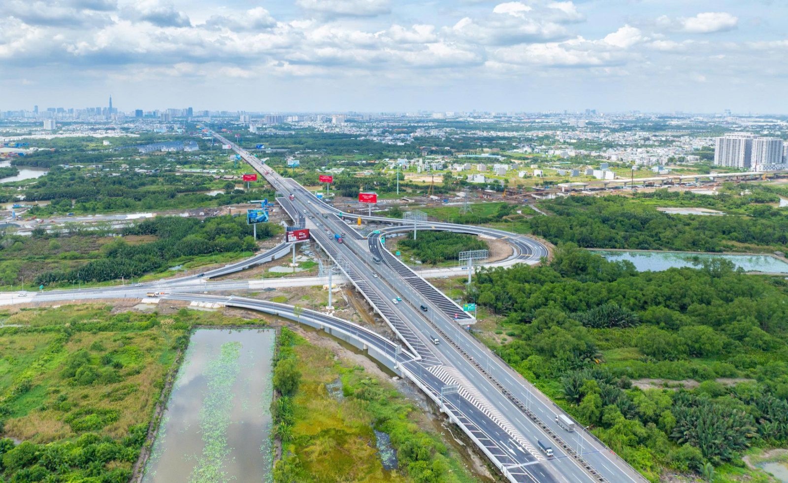BĐS công nghiệp TP.HCM giữ vị thế, Tây Ninh tăng tốc