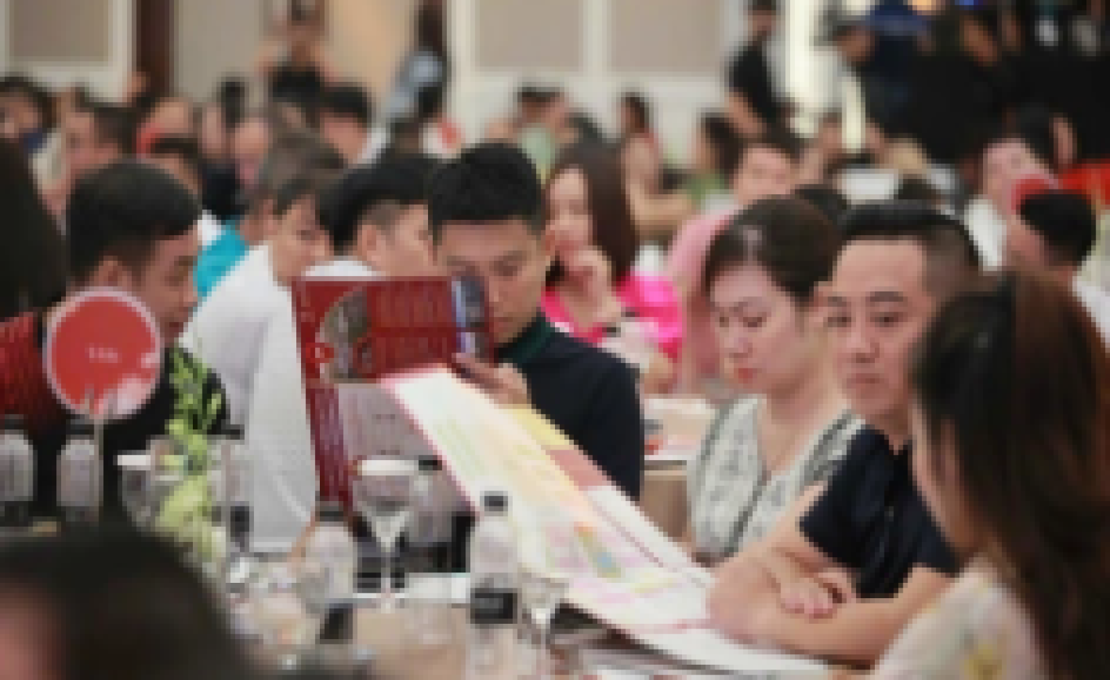 Cá nhân kinh doanh địa ốc không được mua bán quá 10 lần một năm và 300 tỷ đồng mỗi hợp đồng