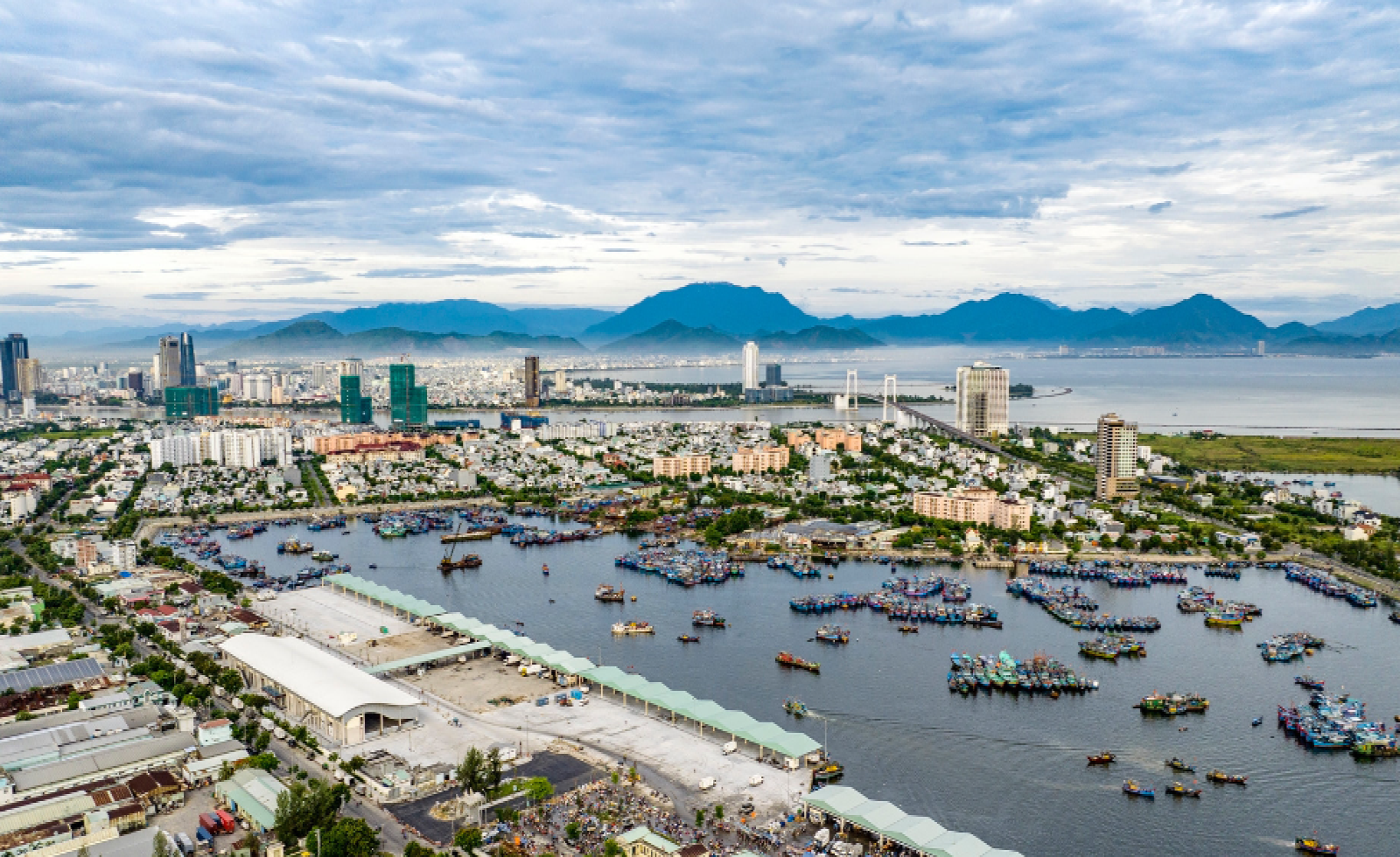 Cha mẹ tặng đất ở Đà Nẵng cho con trai rồi đòi lại sau gần 20 năm, con kiện ra toà