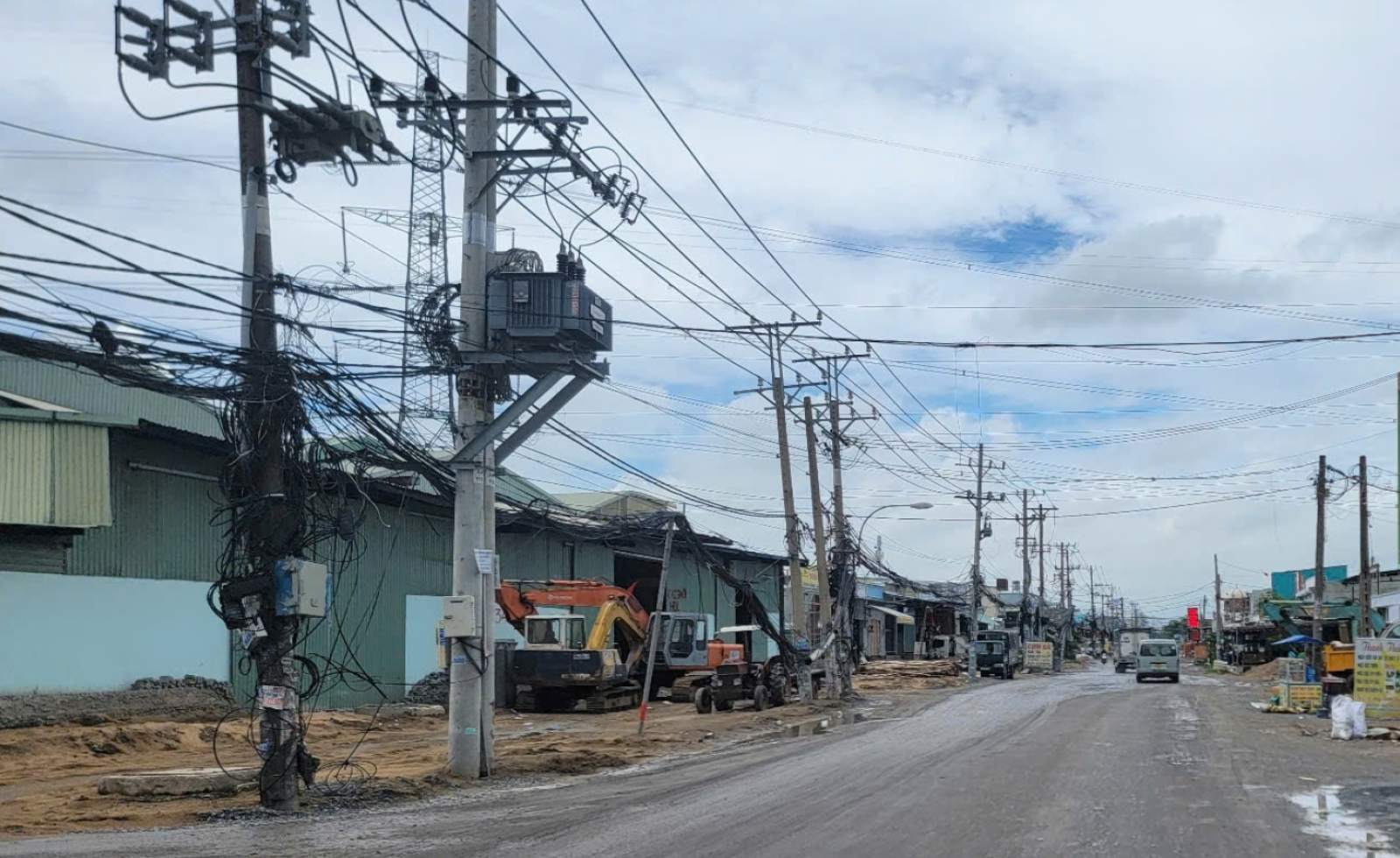 Chi phí di dời hạ tầng kỹ thuật có tính vào phương án bồi thường?