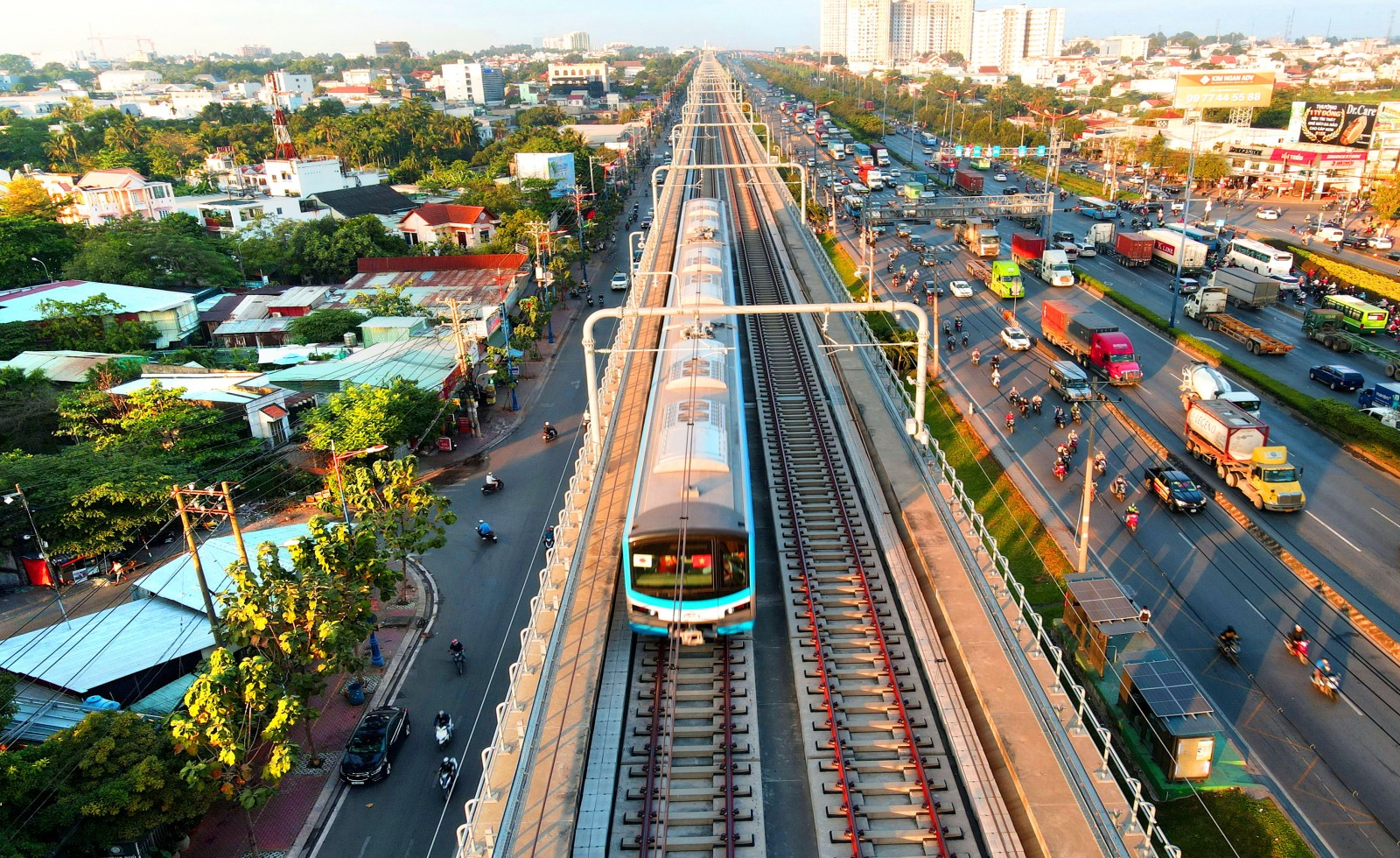 Chưa đầy 20 ngày nữa, doanh nghiệp của tỷ phú Trần Bá Dương sẽ khởi công tuyến đường sắt 5 tỷ USD nối thành phố giàu nhất Việt Nam với siêu sân bay 16 tỷ USD