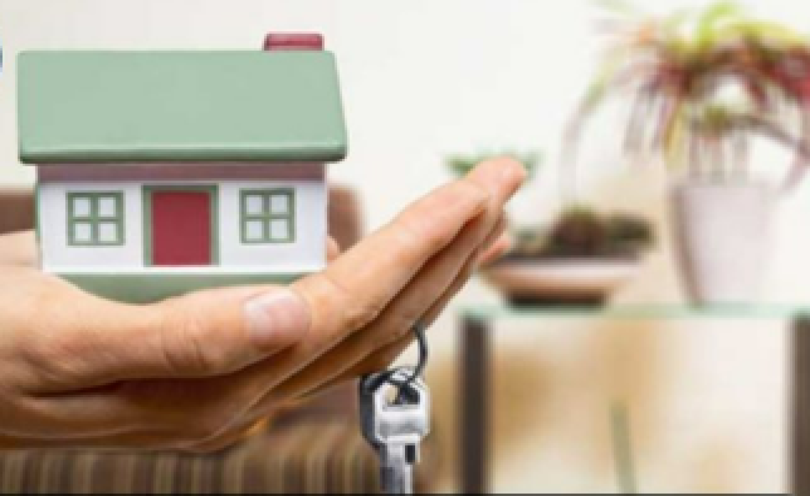 Chuyển quyền sở hữu nhà ở cho người khác có cần đăng ký thường trú lại không?