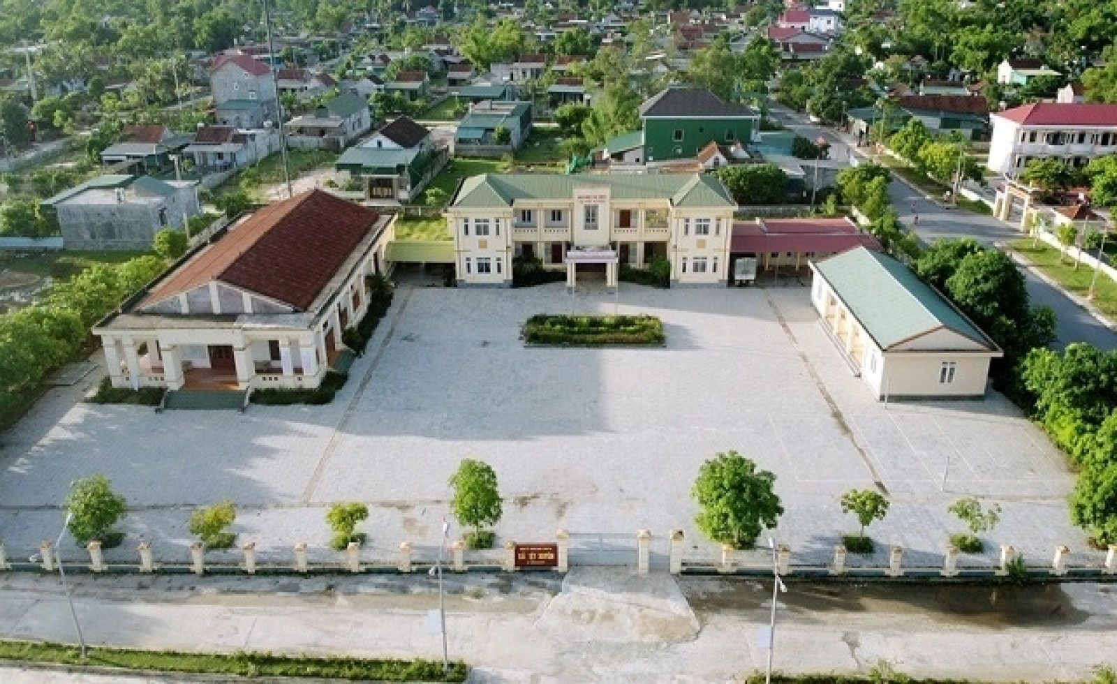 Cơ chế, chính sách đặc thù đẩy nhanh tiến độ xử lý, khai thác nhà, đất dôi dư sau sắp xếp bộ máy