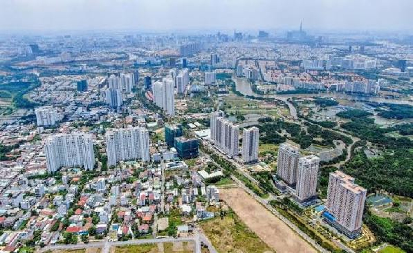 Có nên mua đất gần khu công nghiệp? Cơ hội đi cùng những rủi ro nào?