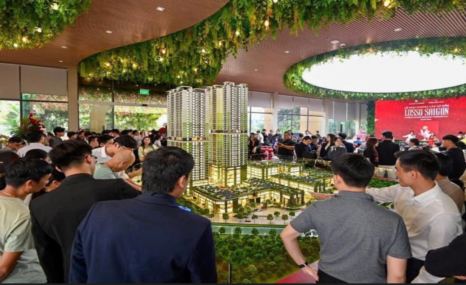 Động thái của khách thuê nước ngoài với bất động sản dọc tuyến hạ tầng trọng điểm