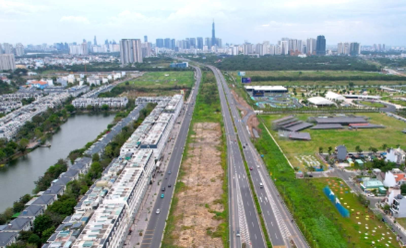 Giữ quan điểm “mua bất động sản để chống trượt giá”, người phụ nữ cứ có tiền là mua nhà, sau 10 năm đã sở hữu tài sản hơn 10 tỷ đồng