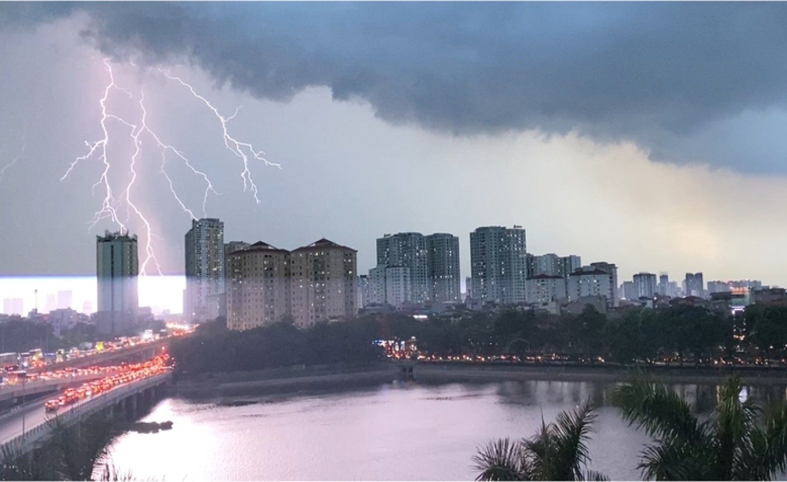 Hà Nội đề xuất bộ tiêu chí an toàn cho công trình, nhà ở phòng chống thiên tai
