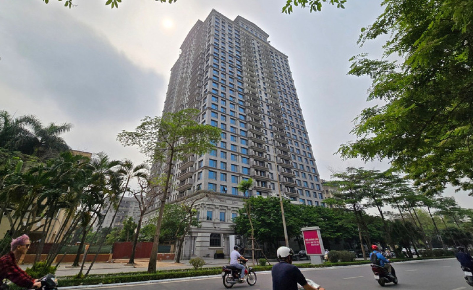 Hà Nội yêu cầu kiểm tra chung cư bị lún, nứt