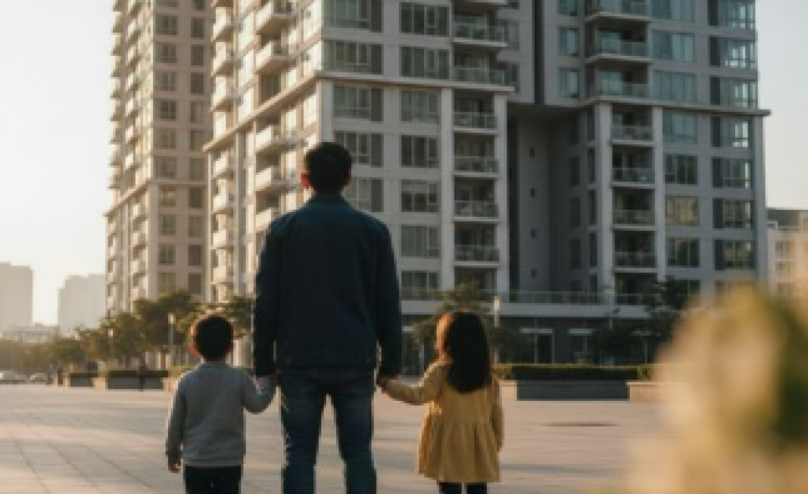 Hiểu đúng về việc đề xuất nam giới hai con được ưu tiên mua nhà ở xã hội: Điều kiện là gì?