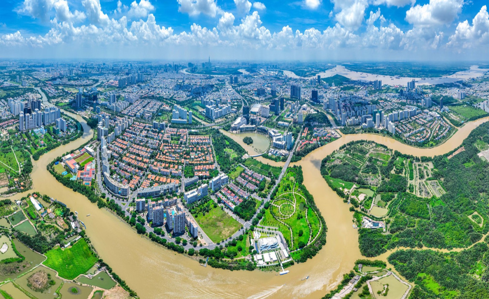 Hơn 170 căn hộ chưa được cấp sổ hồng vì vướng 6,5m2 đất.