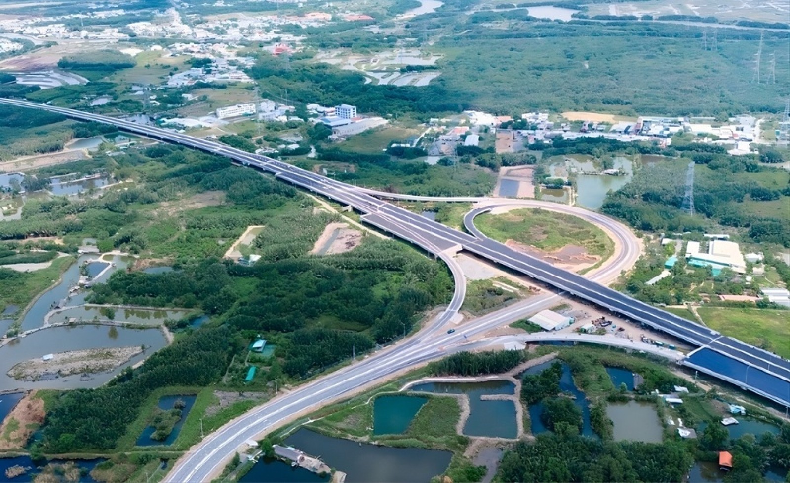 Khu Tây TP.HCM: Khi hạ tầng không còn là "điểm nghẽn", đâu là nơi giữ sức mua ở lại?