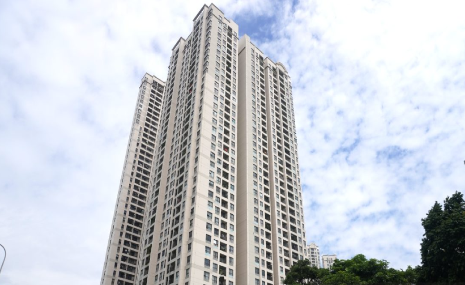 Lý do giá bất động sản khó giảm sâu dù nguồn cung dồi dào