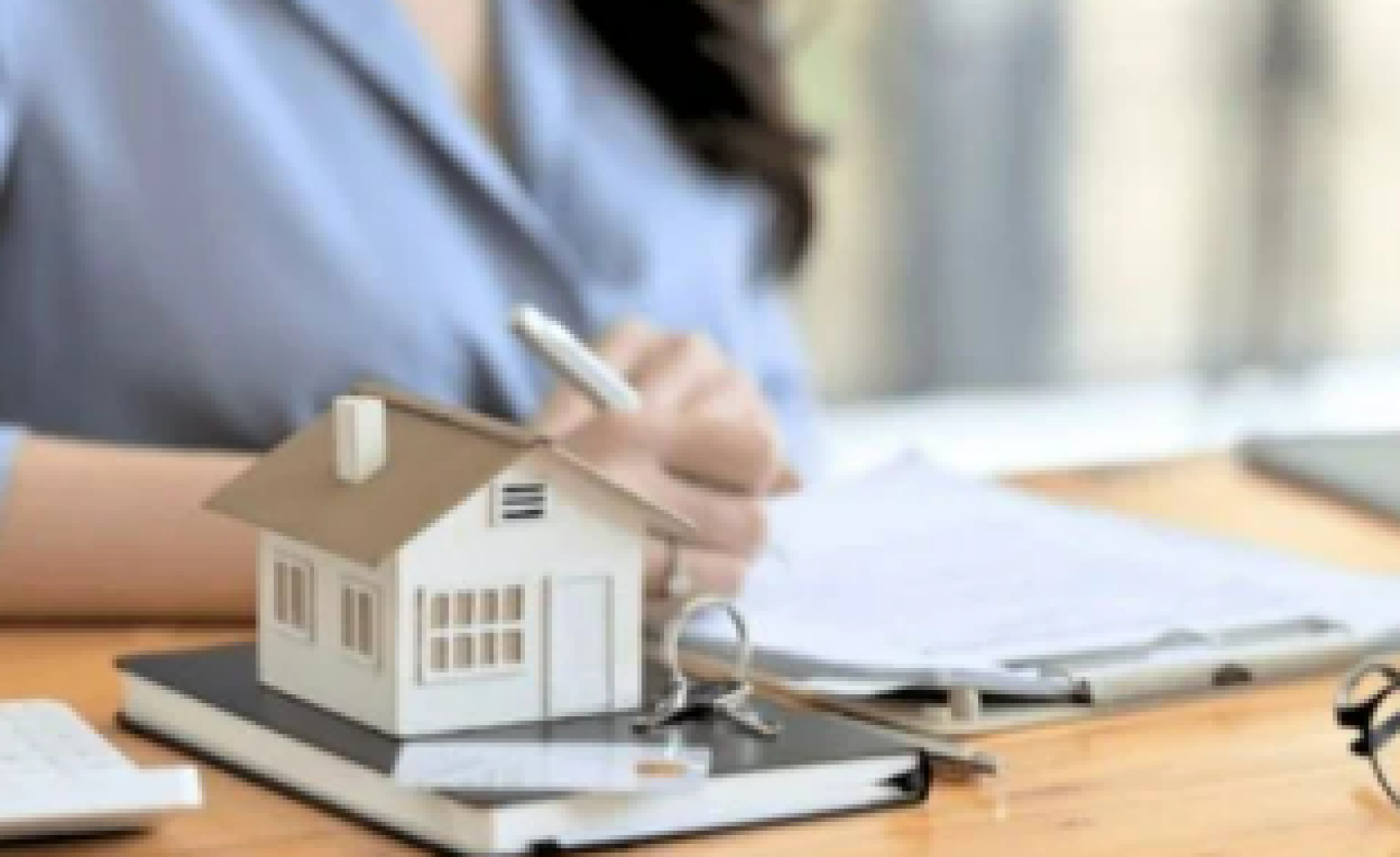 Mẫu hợp đồng cho ở nhờ nhà để đăng ký tạm trú mới nhất 2026