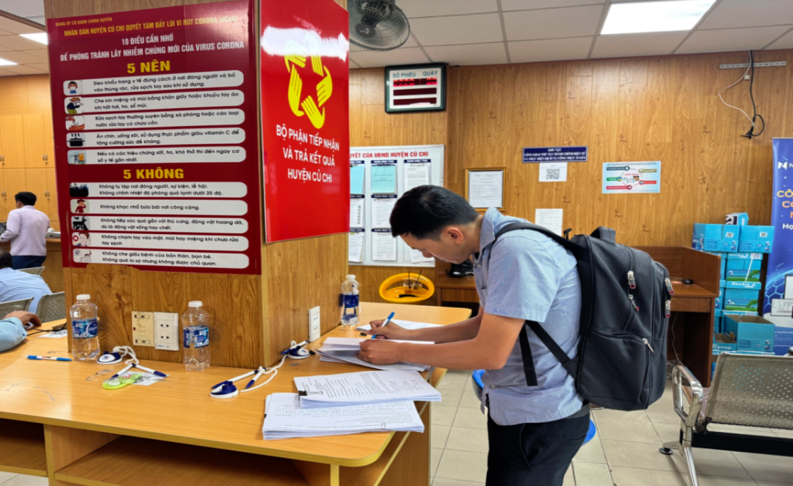 Mua bán, đóng thuế, làm thủ tục sang tên nhà đất sẽ thực hiện qua mạng