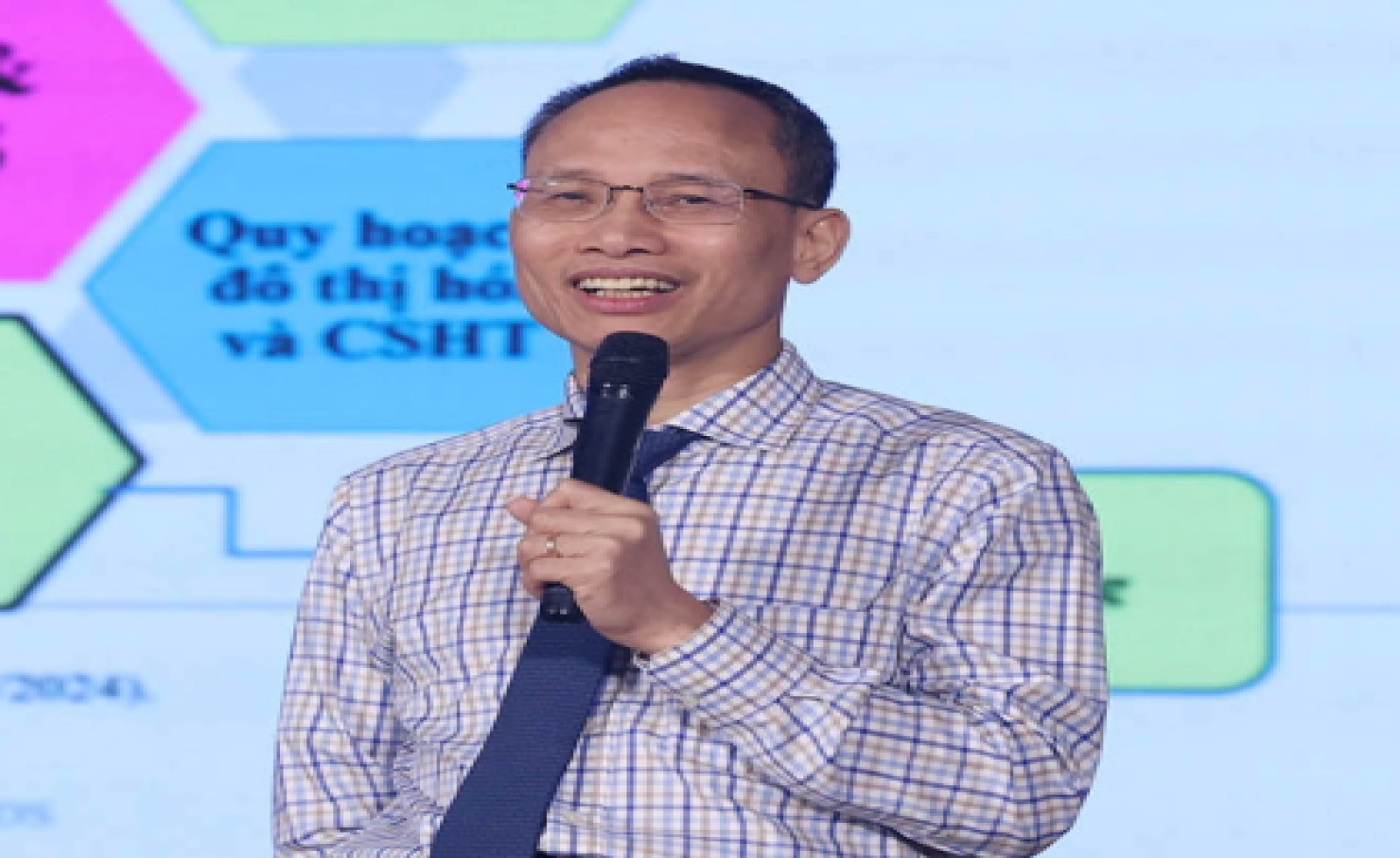 'Người Việt thuộc nhóm khó mua nhà nhất thế giới'