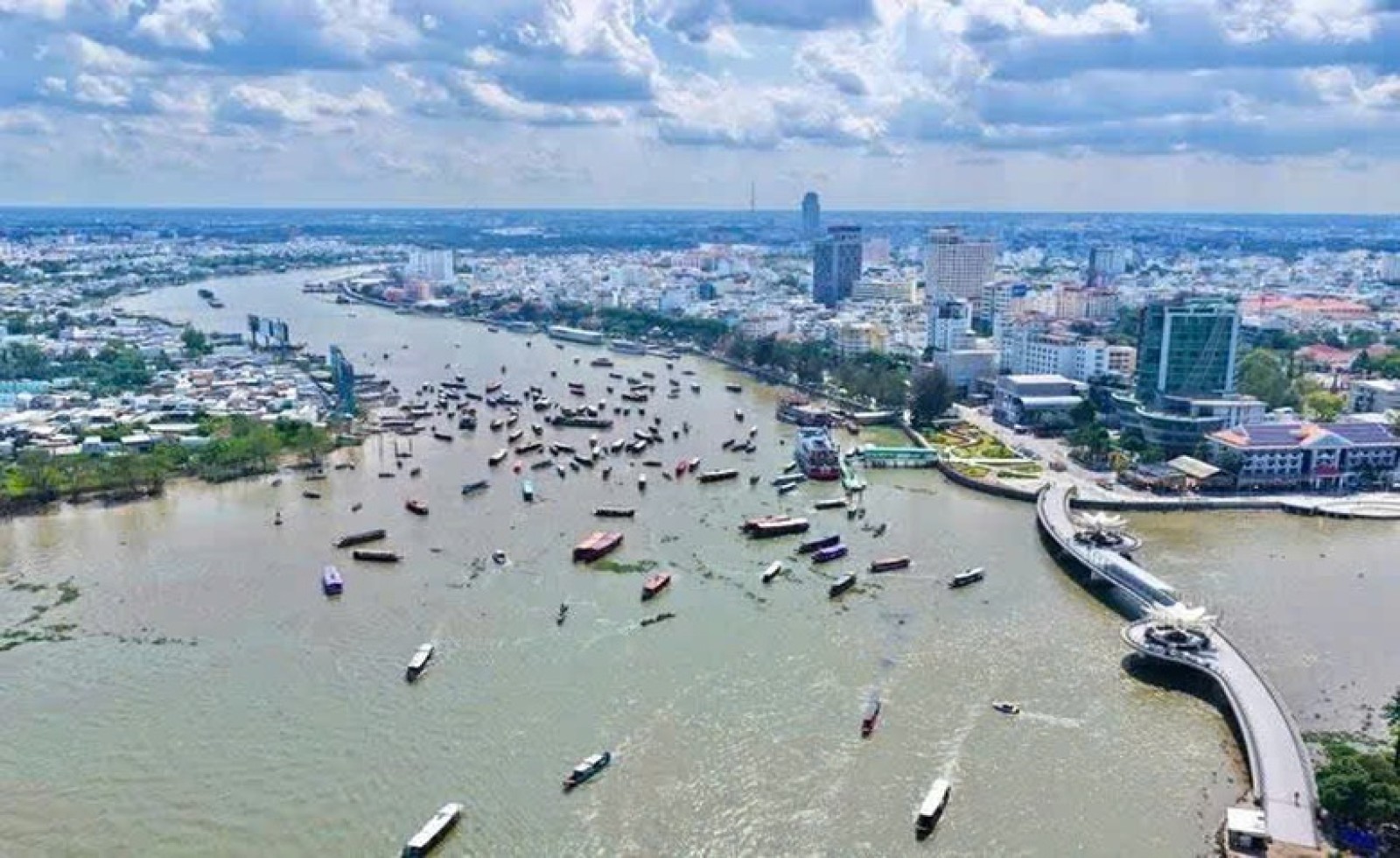 Phát triển Cần Thơ thành đô thị sông nước hiện đại, giàu bản sắc