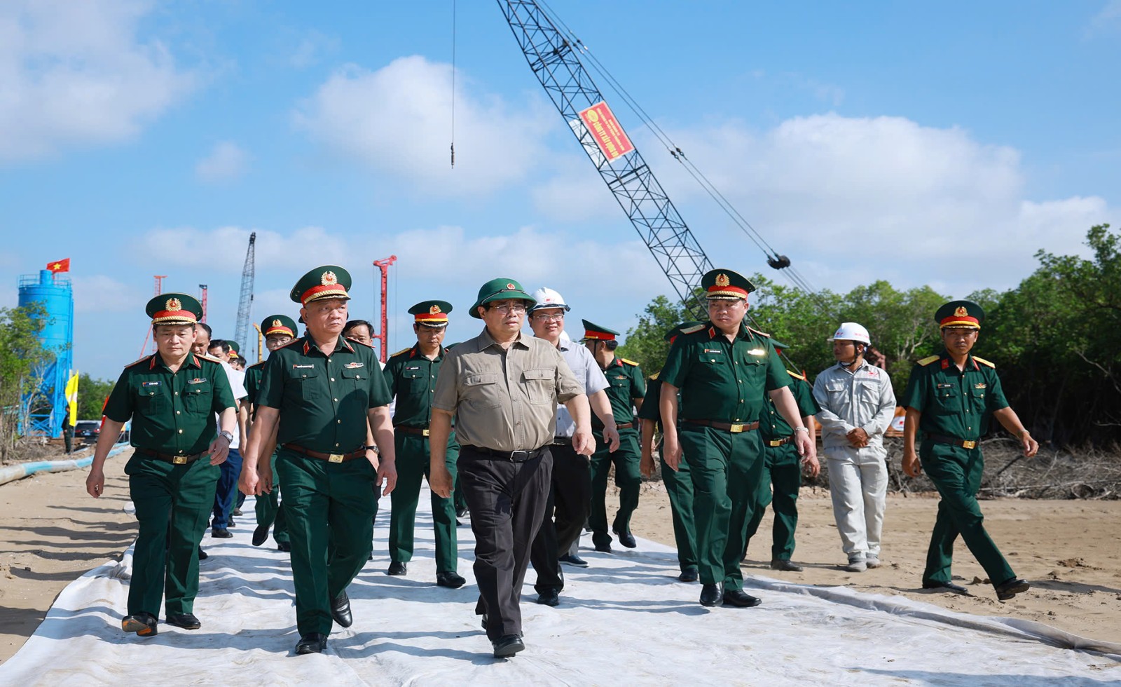 Quyết liệt triển khai, bảo đảm tiến độ các dự án trọng điểm tại Cần Thơ, An Giang và Cà Mau
