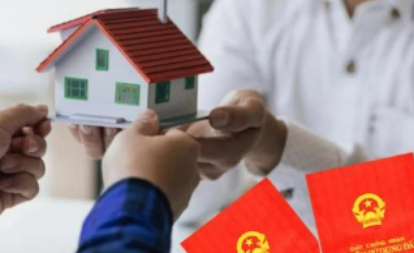 Sổ đỏ đứng tên 2 vợ chồng mà 1 người chết thì xử lý tài sản thế nào?