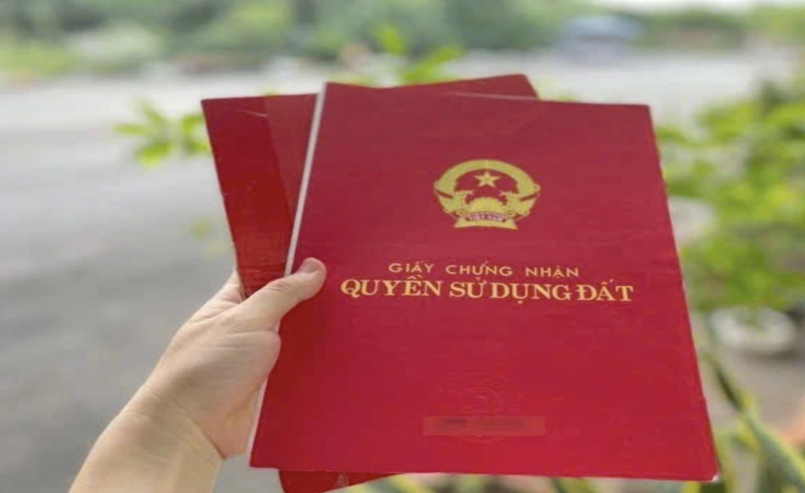 "Sổ đỏ" không đúng mẫu quy định, xử lý thế nào?