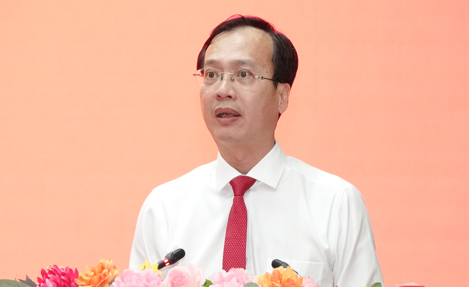 Tập trung thực hiện ba khâu đột phá chiến lược, đưa Vĩnh Long phát triển nhanh và bền vững