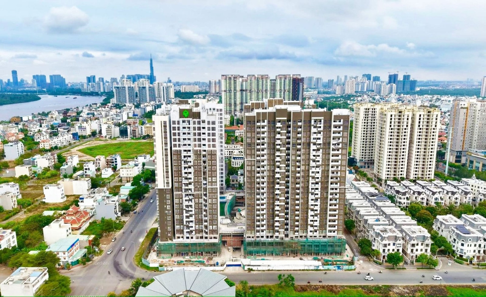 Tháo gỡ khó khăn, hồi sinh hàng loạt dự án bất động sản