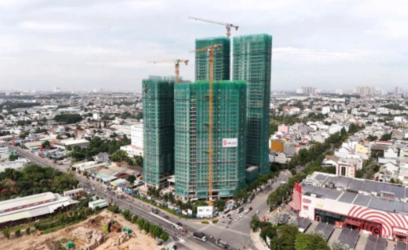 Thêm 8 dự án tại TP HCM được bán cho người nước ngoài