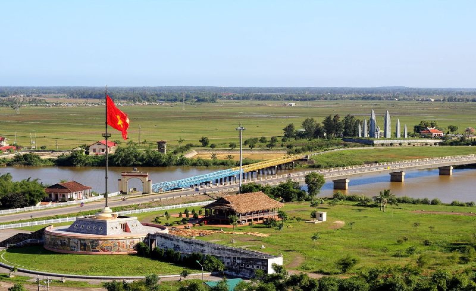 Thời gian hoàn thành dự án Khu nhà ở xã hội Hữu Nghị tại Quảng Trị là khi nào?