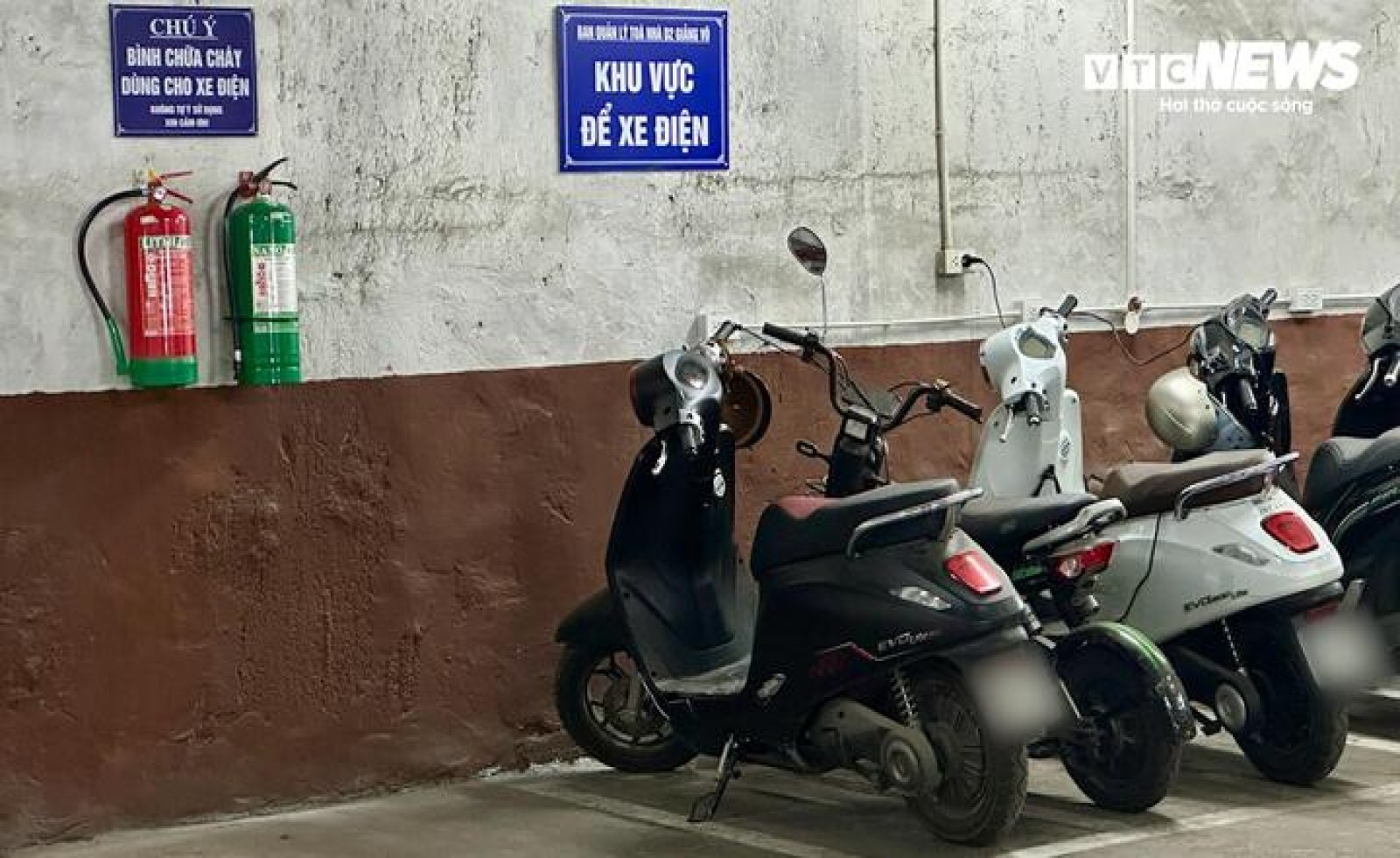 Thủ tướng chỉ đạo thúc đẩy phát triển hạ tầng trạm sạc xe điện tại các chung cư