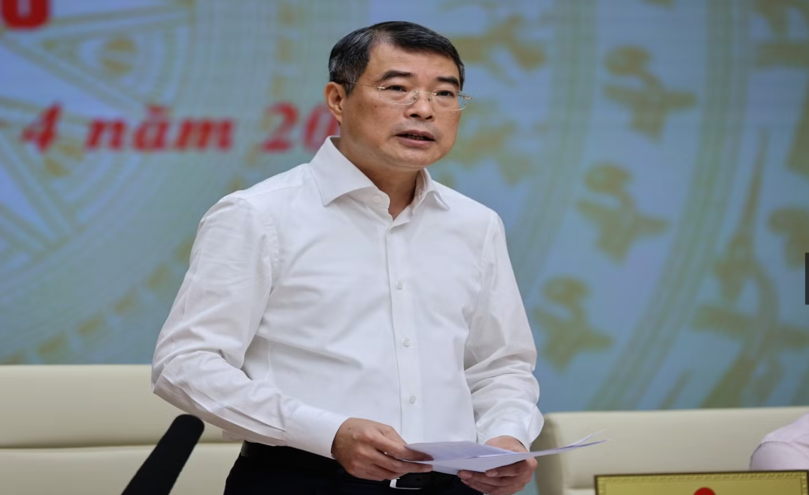 Thủ tướng nghiêm khắc phê bình 28 bộ, 18 địa phương chậm giải ngân vốn đầu tư công