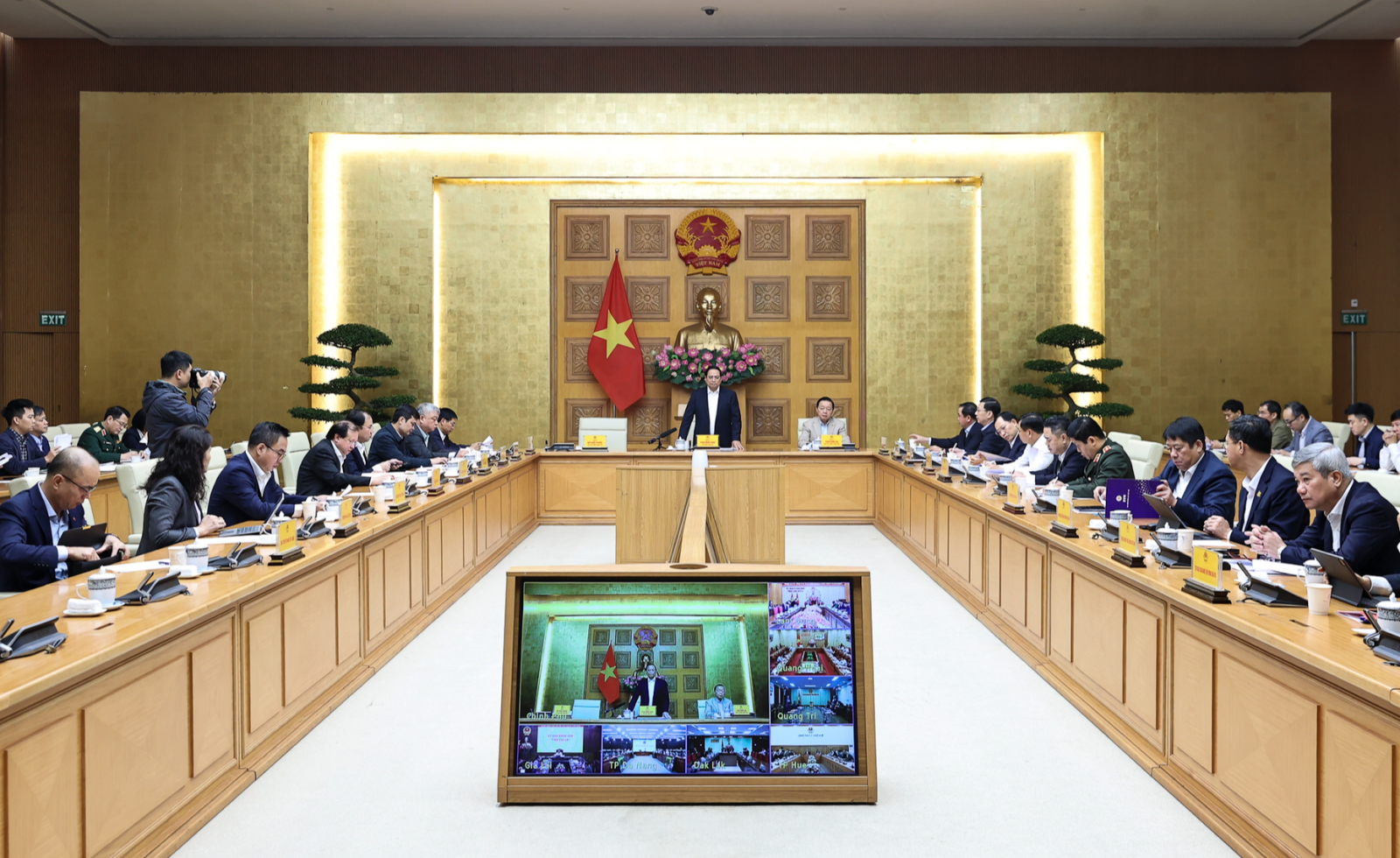 Thủ tướng: Thần tốc hơn nữa triển khai 'Chiến dịch Quang Trung' xây, sửa nhà cho người dân