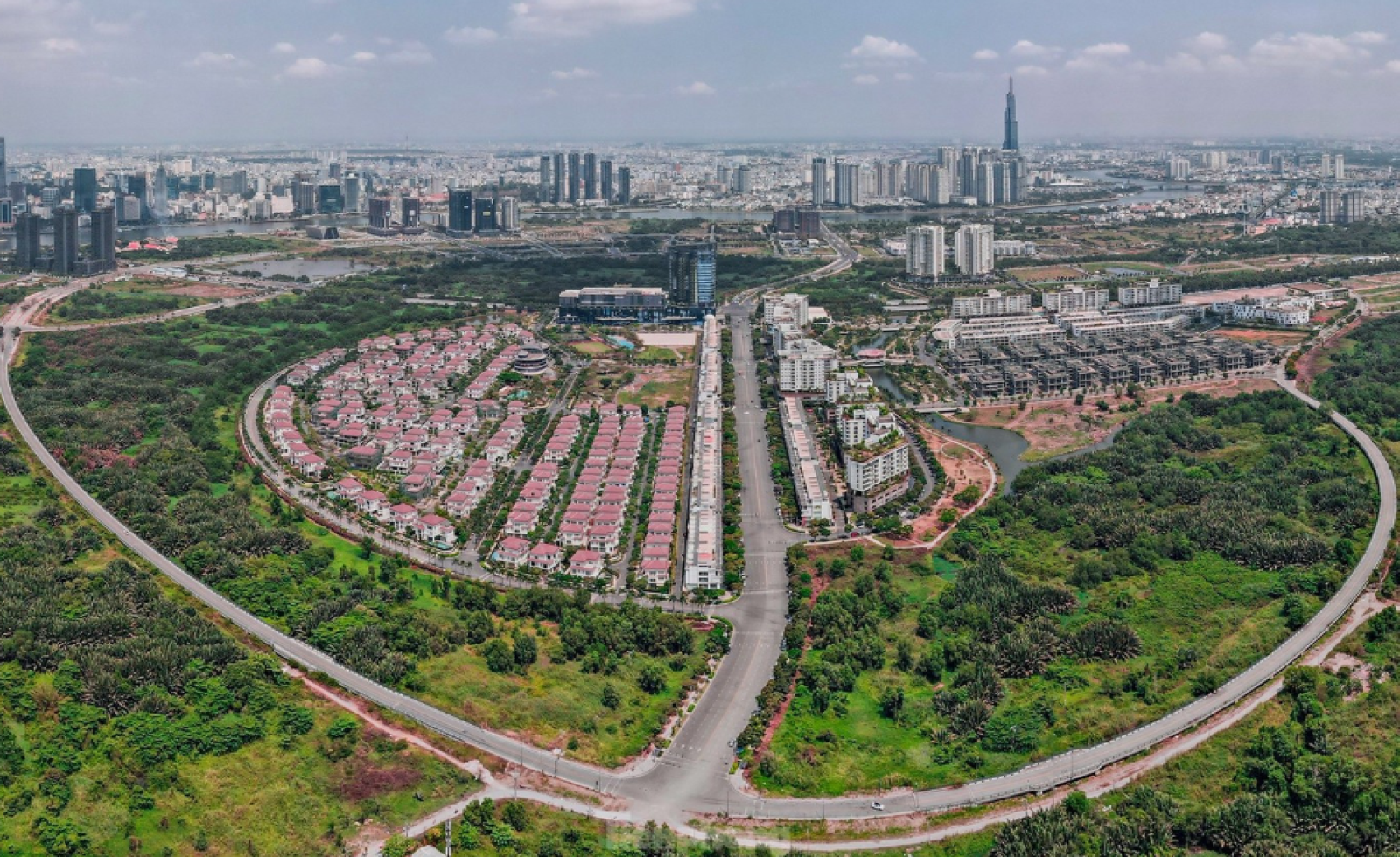 TPHCM đấu giá gần 3 triệu m2 đất