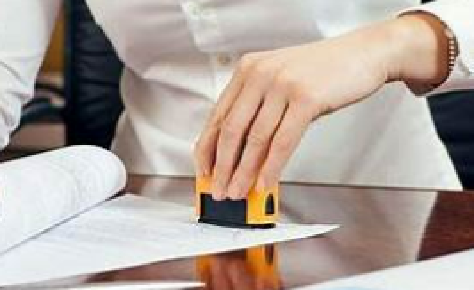 Văn bản về thừa kế đất đai có cần phải công chứng không?