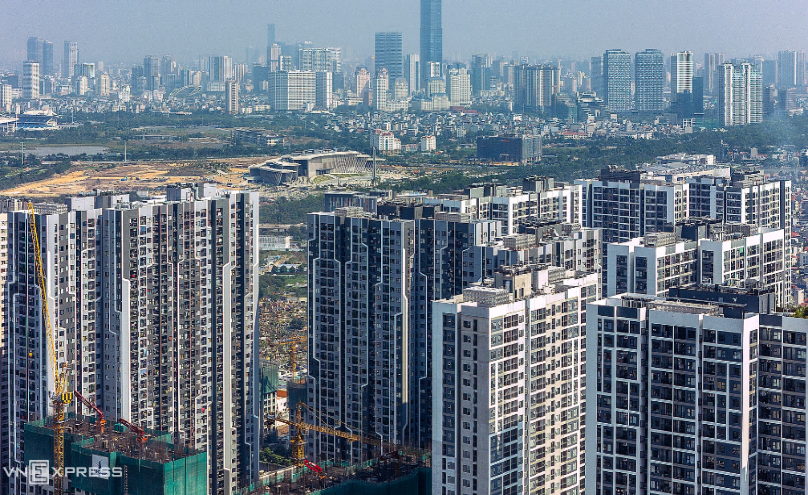 Vì sao người mua dè dặt xuống tiền dù chung cư chững giá?