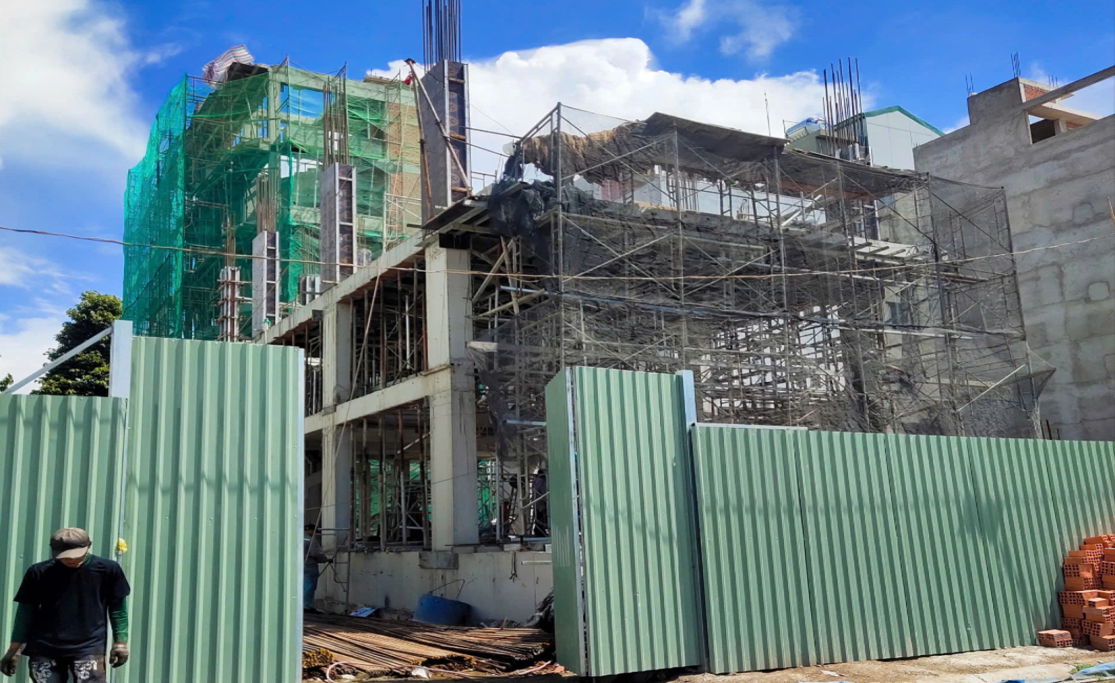 'Vỡ' ngân sách xây nhà vì giá vật liệu tăng