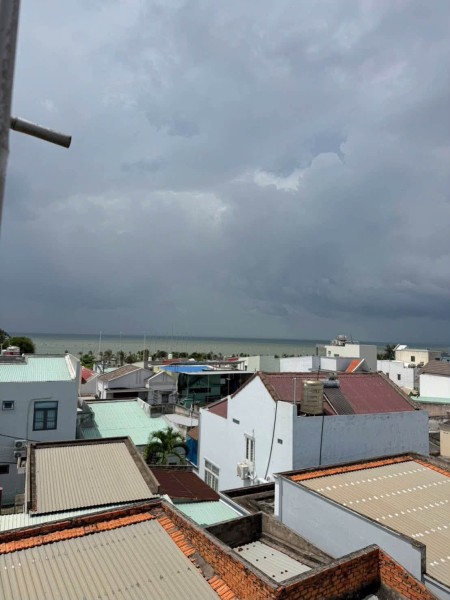 🔥 1 TỶ 690TR - NHÀ LẦU 130M² SÀN GẦN BIỂN THƯƠNG CHÁNH 🔥