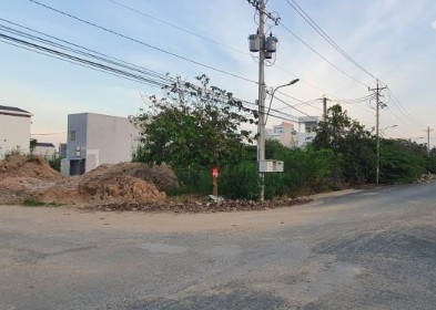 Bán cặp nền góc mặt tiền Trần Quang Diệu - Khu Bắc Hà Hoàng Hổ - Long Xuyên - An Giang