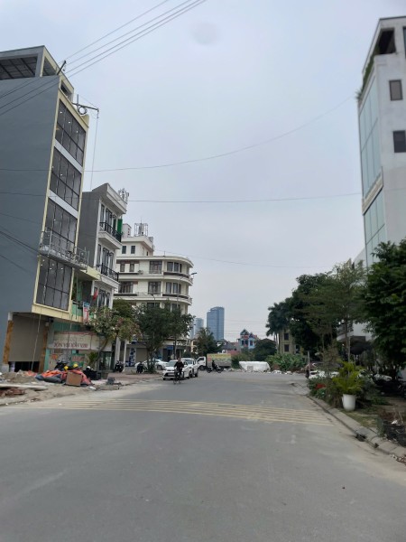 Bán đất 76.5m mặt 4.5m hướng đông nam giãn dân dãy CL9 nhìn vườn hoa khu 9 đại phúc. Làn 2 đường nguyễn quyền phường võ cường tỉnh bắc ninh