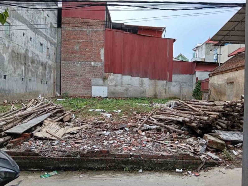 Bán Đất 83m2 có sẵn 83 m2 thổ cư giá 1.75 tỷ tại - Chọn - Xã Yên Trung Huyện Yên Phong Bắc Ninh