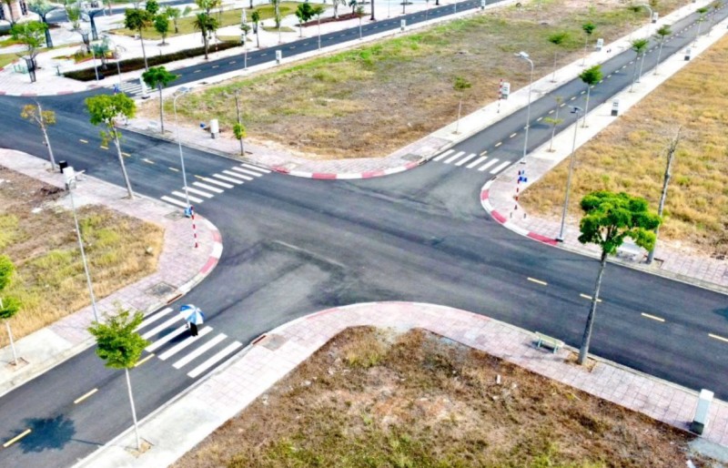 BÁN ĐẤT NGAY KCN BECAMEX, BÌNH PHƯỚC, ĐẦU TƯ SINH LỜI CAO, 238M² MẶT TIỀN ĐƯỜNG 32M, CHỈ 800 TRIỆU
