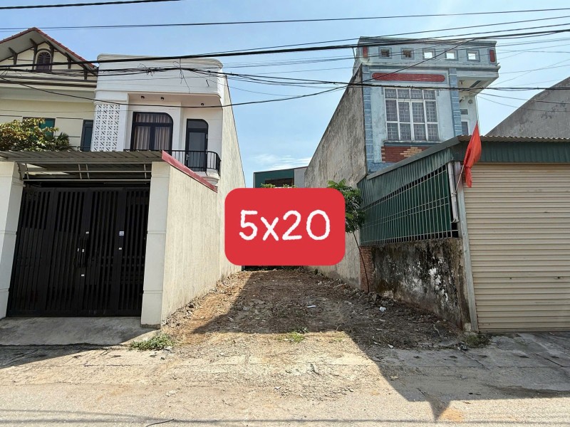 Bán đất trục chính kinh doanh đỉnh Lai Sơn, Đồng Tâm DT 100m2 MT 5m sổ đỏ chính chủ giá chỉ 2,25 tỷ