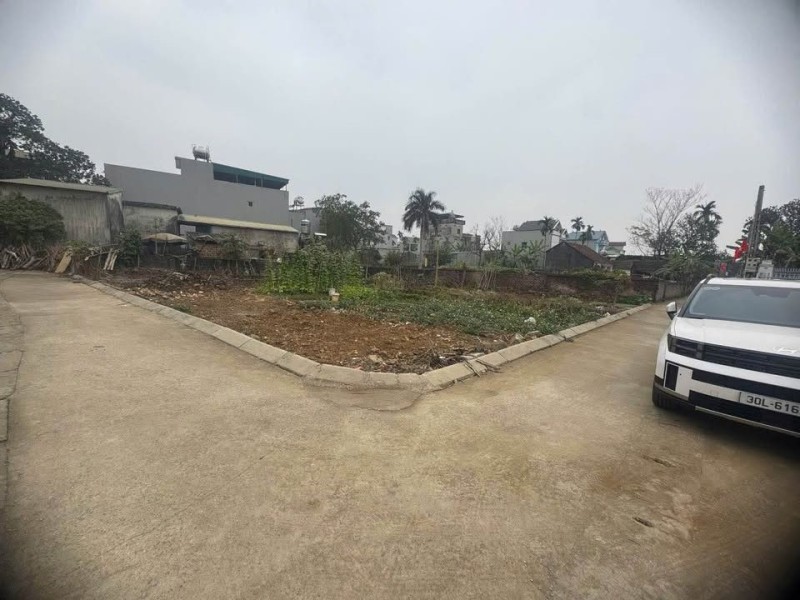Bán đất trục liên khu dân cư Xuân Hòa, giá 950 triệu, sẵn sổ đỏ