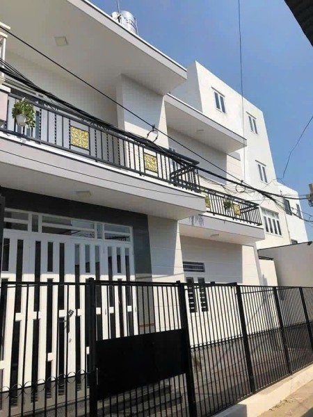 BÁN GẤP NHÀ CHÍNH CHỦ - 73,5 m2 - TT NHÀ BÈ - NHÀ ĐẸP VÔ Ở NGAY - NỢ NGÂN HÀNG BÁN GẤP 4,1 TỶ