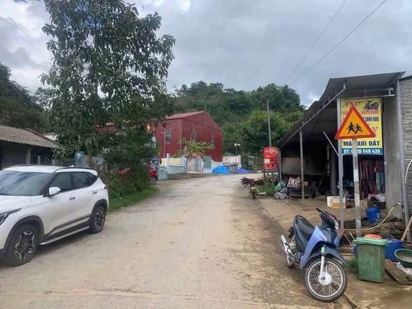 📣.  Bán lô Đẩt diện tích rộng Bám mặt đường