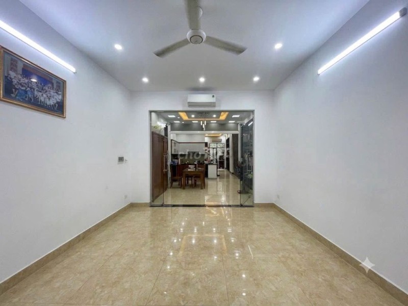 Bán nhà 4 tầng khu phân lô Văn Cao, 90m2, 7.69 tỷ
