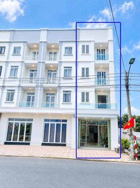 BÁN NHÀ 4 TẦNG MẶT TIỀN ĐƯỜNG HOÀNG HẠC