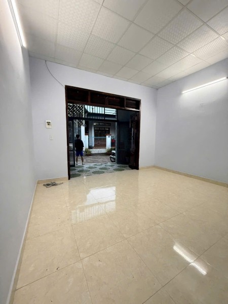 Bán nhà cấp 4 góc 3 MT hẻm 177 ywang ,P. eatam giá đầu tư