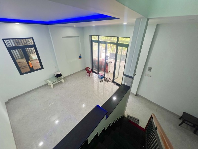 Bán nhà chỉ cách 10 phút ra trung tâm thành phố Nha Trang