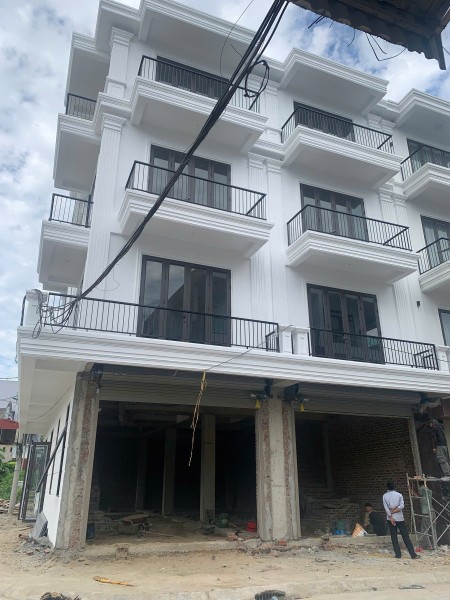 Bán nhà đầu ve xây thô hoàn thiện mặt ngoài, sẵn sổ tại Phường nam ngạn cũ