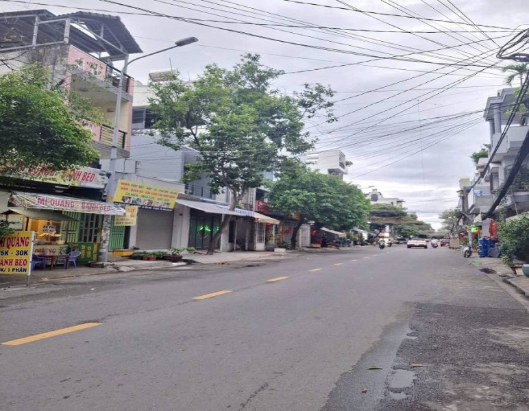 Bán nhà Lê Sát, Tân Phú, mặt tiền kinh doanh, 43m2, 4 tầng, ngang 5,3m