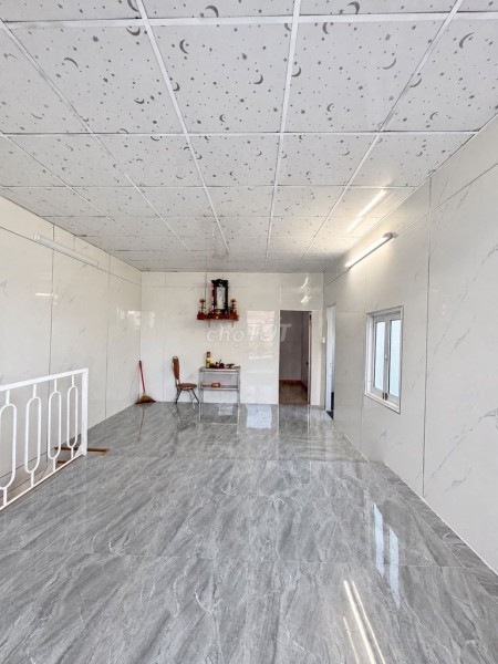 BÁN NHÀ LÔ GÓC HOÀNG DIỆU – GẦN 60M² – 2 TẦNG – 2PN